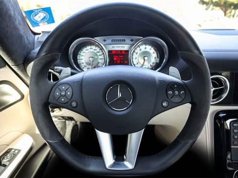 Used 2012 Mercedes-Benz SLS AMG Coupe image 27