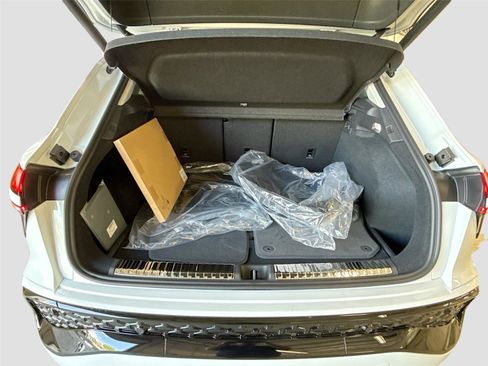 New 2026 Audi Q3 quattro 2.0T AWD/4WD image 27