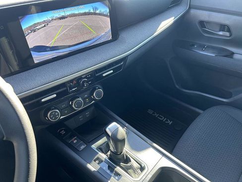 New 2026 Nissan Kicks S image 20