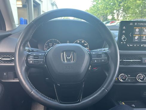 Used 2025 Honda HR-V EX-L image 7