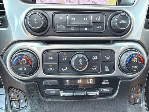 Used 2015 Chevrolet Suburban LTZ image 24