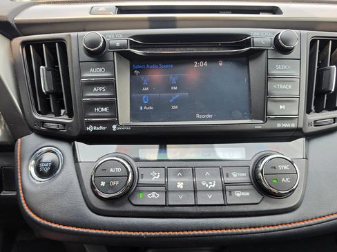 Used 2016 Toyota RAV4 SE AWD/4WD image 14
