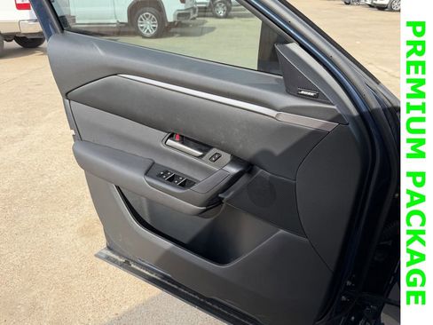 Used 2025 MAZDA CX-50 AWD 2.5 S w/ Premium Package image 23