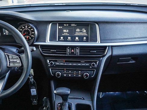 Used 2020 Kia Optima LX image 13