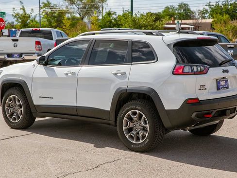 Used 2021 Jeep Cherokee Trailhawk w/ Sun, Sound & Nav Group AWD/4WD image 7
