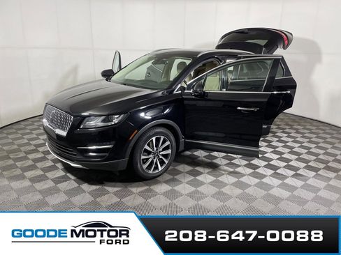 Used 2019 Lincoln MKC Reserve w/ MKC Technology Package image 11