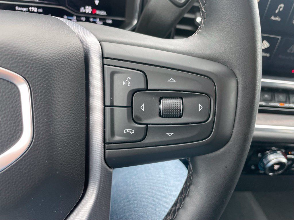 Used 2025 GMC Sierra 1500 SLT AWD/4WD image 24