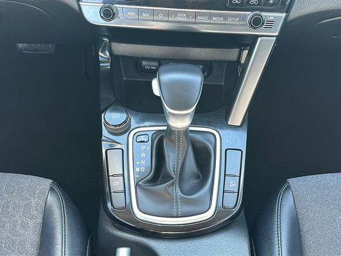 Used 2025 Kia Seltos S image 27