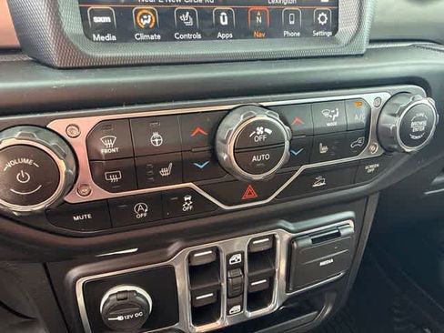Used 2020 Jeep Gladiator Sport w/ Quick Order Package 24S AWD/4WD image 16