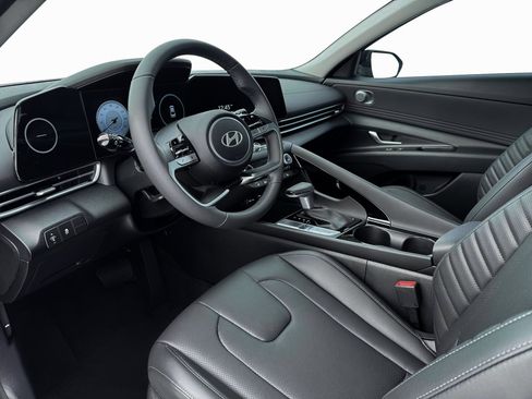 New 2026 Hyundai Elantra Limited FWD image 14