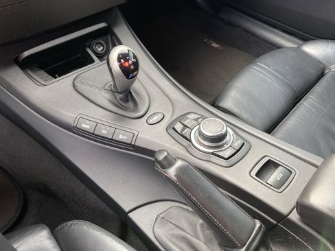 Used 2011 BMW M3 Convertible image 64