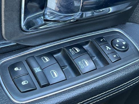Used 2018 RAM 2500 Laramie AWD/4WD image 13