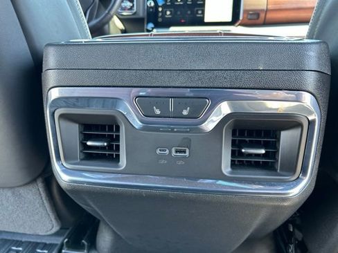 Used 2025 GMC Sierra 1500 Denali Ultimate AWD/4WD image 31