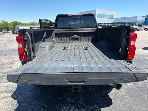 Used 2022 Chevrolet Silverado 3500 LTZ w/ LTZ Convenience Package AWD/4WD image 8