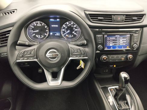 Used 2018 Nissan Rogue S AWD/4WD image 22