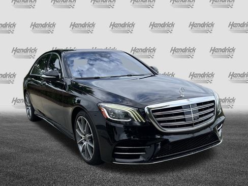 Used 2019 Mercedes-Benz S 560 Sedan image 2