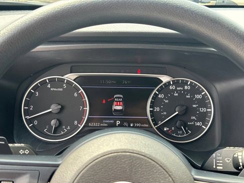 Used 2024 Nissan Rogue SV FWD image 42