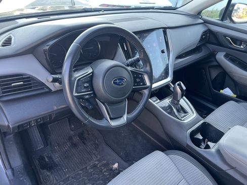 Used 2021 Subaru Outback Premium image 5