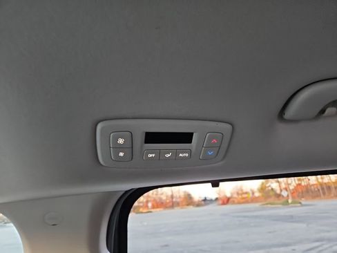 Used 2024 Kia Carnival SX image 16