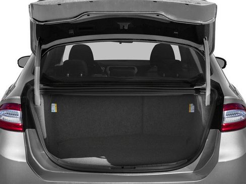 Used 2016 Ford Fusion SE image 11