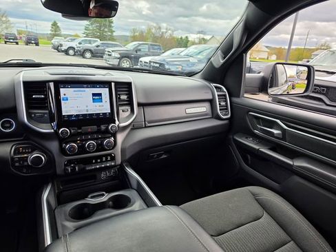 Used 2022 RAM 1500 Big Horn AWD/4WD image 14
