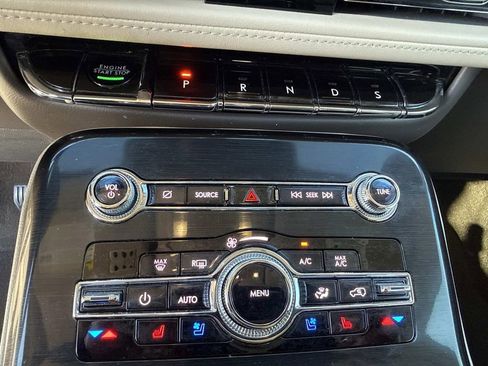 Certified 2022 Lincoln Nautilus Reserve image 28