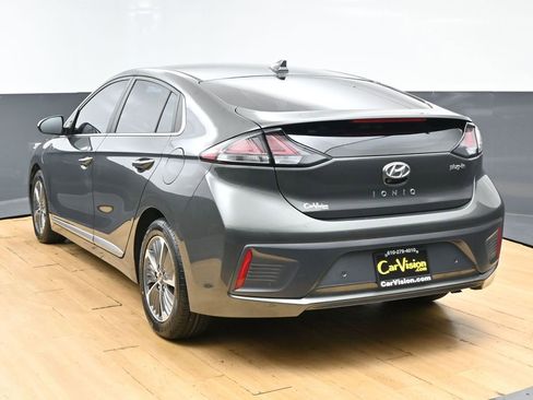 Used 2022 Hyundai Ioniq Limited FWD image 7