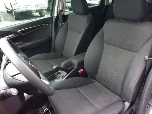 Used 2017 Honda Fit EX image 9