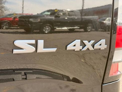 Certified 2024 Nissan Frontier SL w/ Technology Package image 18