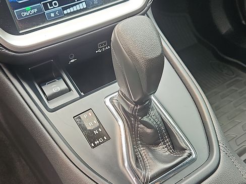 Certified 2024 Subaru Outback AWD/4WD image 13