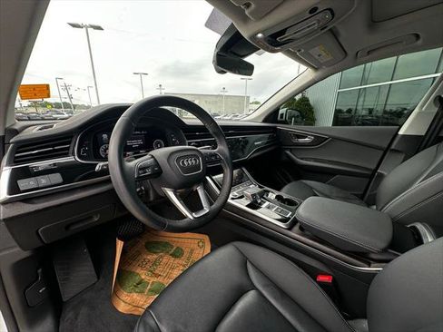 Used 2023 Audi Q8 Premium AWD/4WD image 10