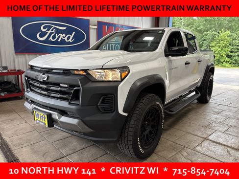 Used 2024 Chevrolet Colorado Trail Boss w/ LPO, Dark Essentials Package AWD/4WD image 3