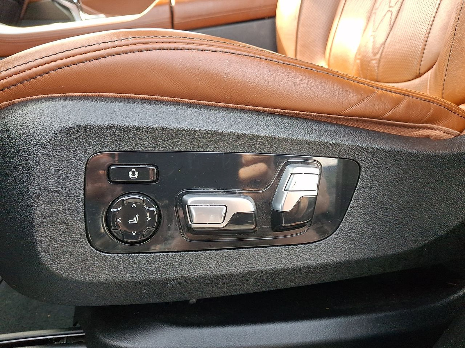Used 2022 BMW X5 xDrive45e AWD/4WD image 18