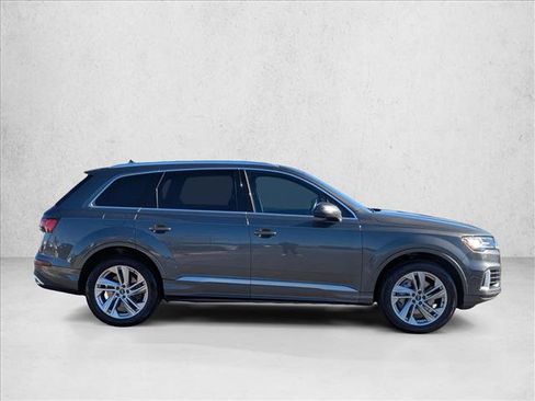 Used 2021 Audi Q7 2.0T Premium w/ Convenience Package image 4