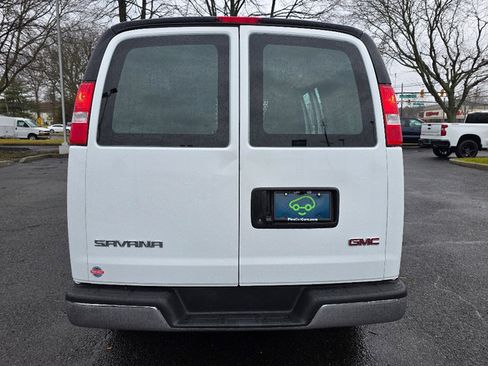 Certified 2024 GMC Savana 2500 Work Van w/ Driver Convenience Package image 15