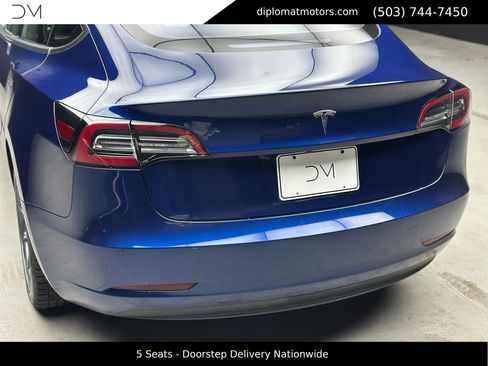 Used 2017 Tesla Model 3 Standard Range image 16