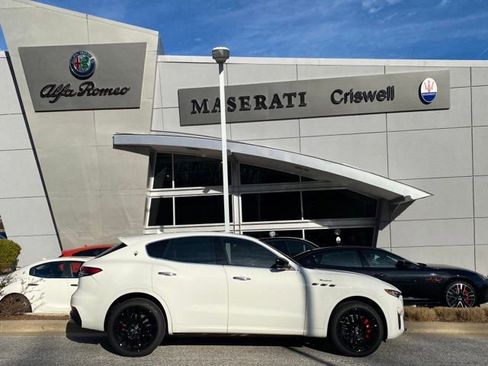 Used 2024 Maserati Levante Modena Ultima image 4