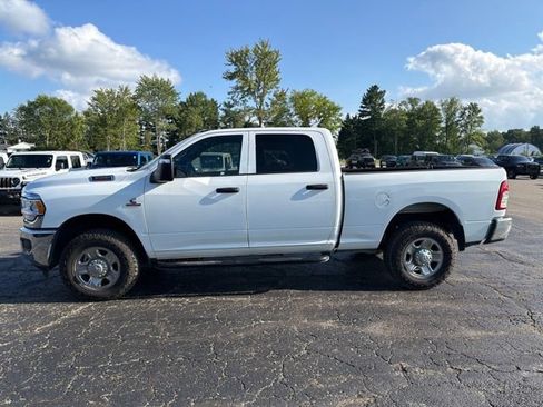 Used 2024 RAM 3500 Tradesman AWD/4WD image 6