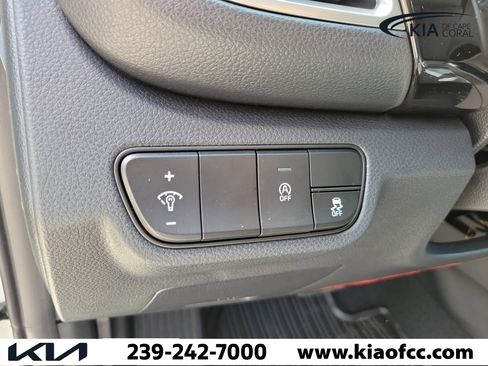 New 2026 Kia Seltos S FWD image 21