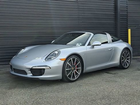Certified 2015 Porsche 911 Targa 4S image 1