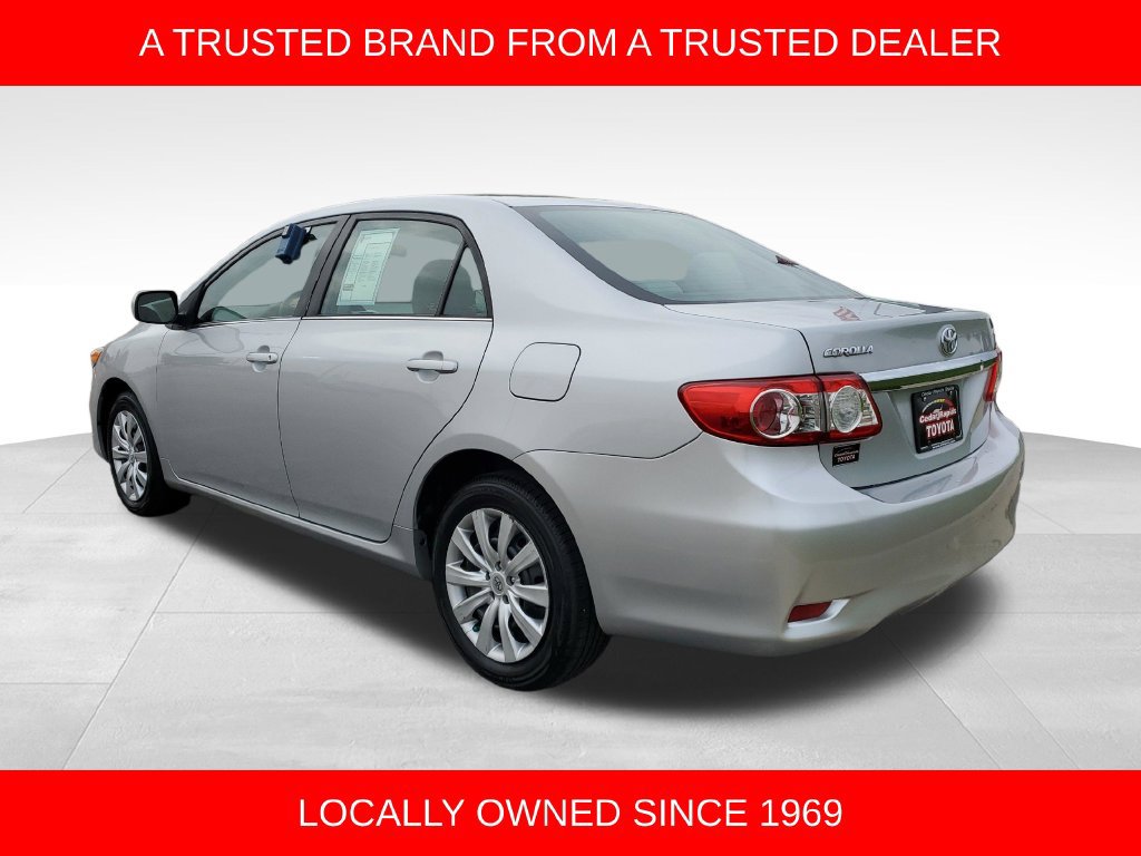 Used 2013 Toyota Corolla LE FWD image 3