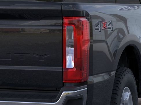 New 2026 Ford F250 XLT w/ Snow Plow Prep Package AWD/4WD image 22