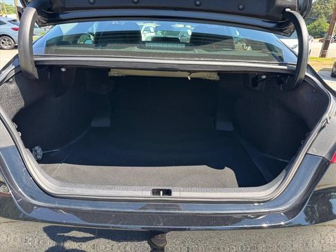 Used 2023 Toyota Camry LE FWD image 10