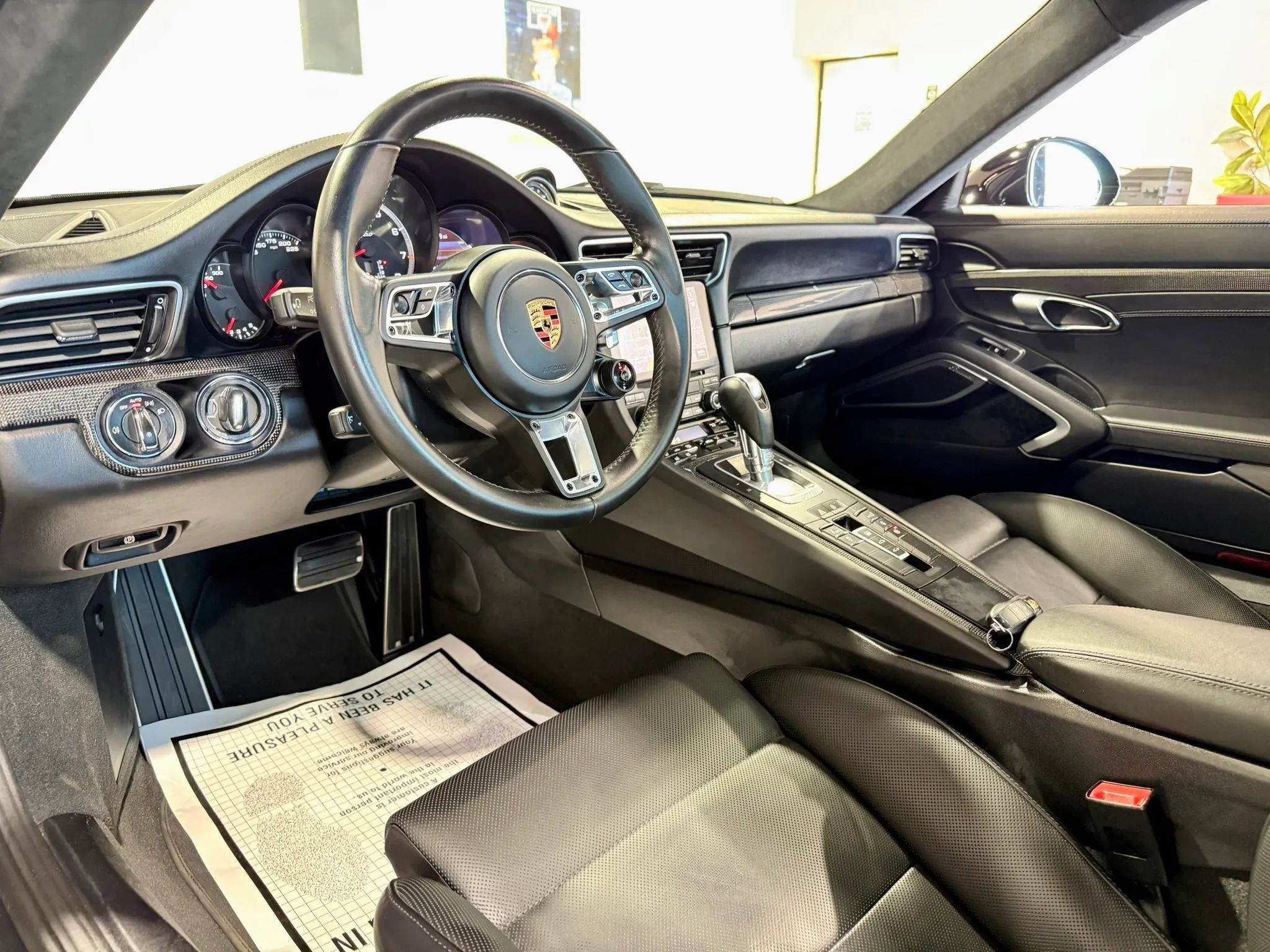 Used 2019 Porsche 911 4 Coupe AWD/4WD image 11