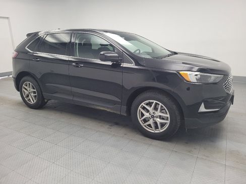 Used 2024 Ford Edge SEL image 11