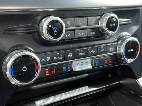 Used 2023 Ford F150 Lariat w/ Equipment Group 502A High image 29