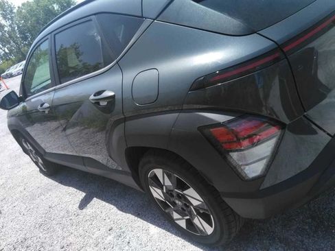 Used 2024 Hyundai Kona SEL FWD image 2