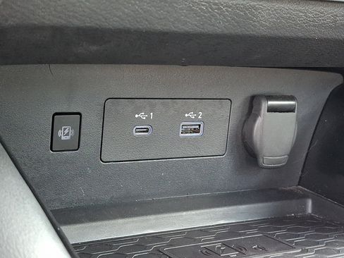 Certified 2024 Nissan Altima 2.5 SV w/ SV Premium Package FWD image 22