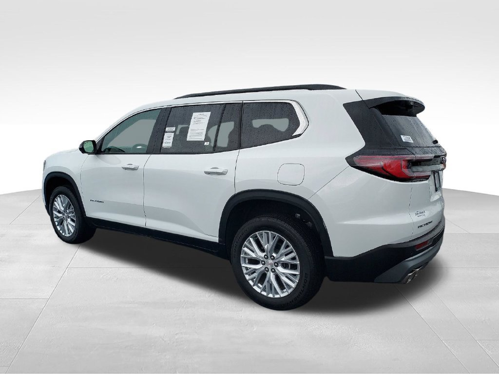 Used 2026 GMC Acadia Elevation w/ Elevation Premium Package FWD image 3