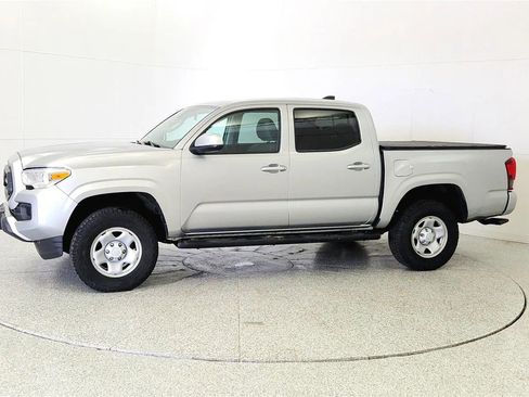 Used 2023 Toyota Tacoma SR AWD/4WD image 4